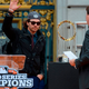 Illustration for article titled Barry Zito Has Found Christianity And Guns